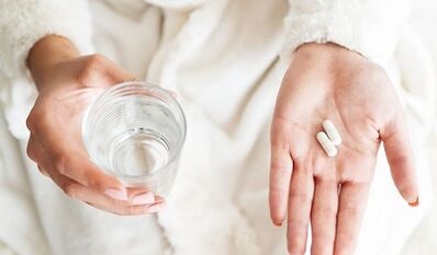 Which medicines are incompatible with alcohol