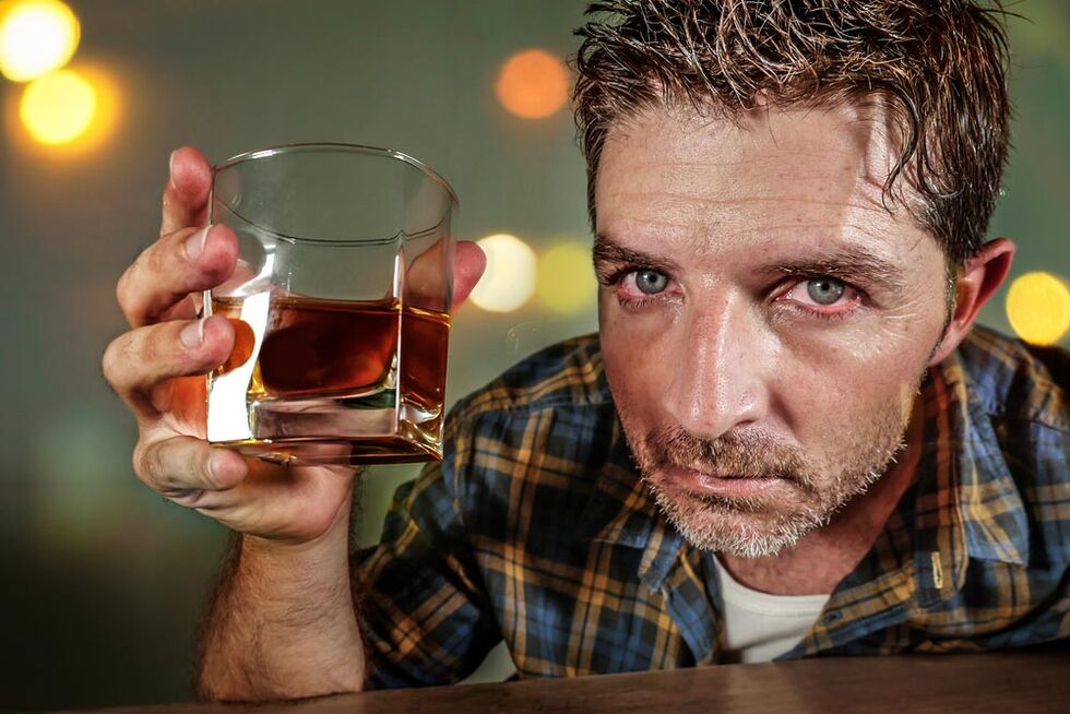 An alcohol man seems painful